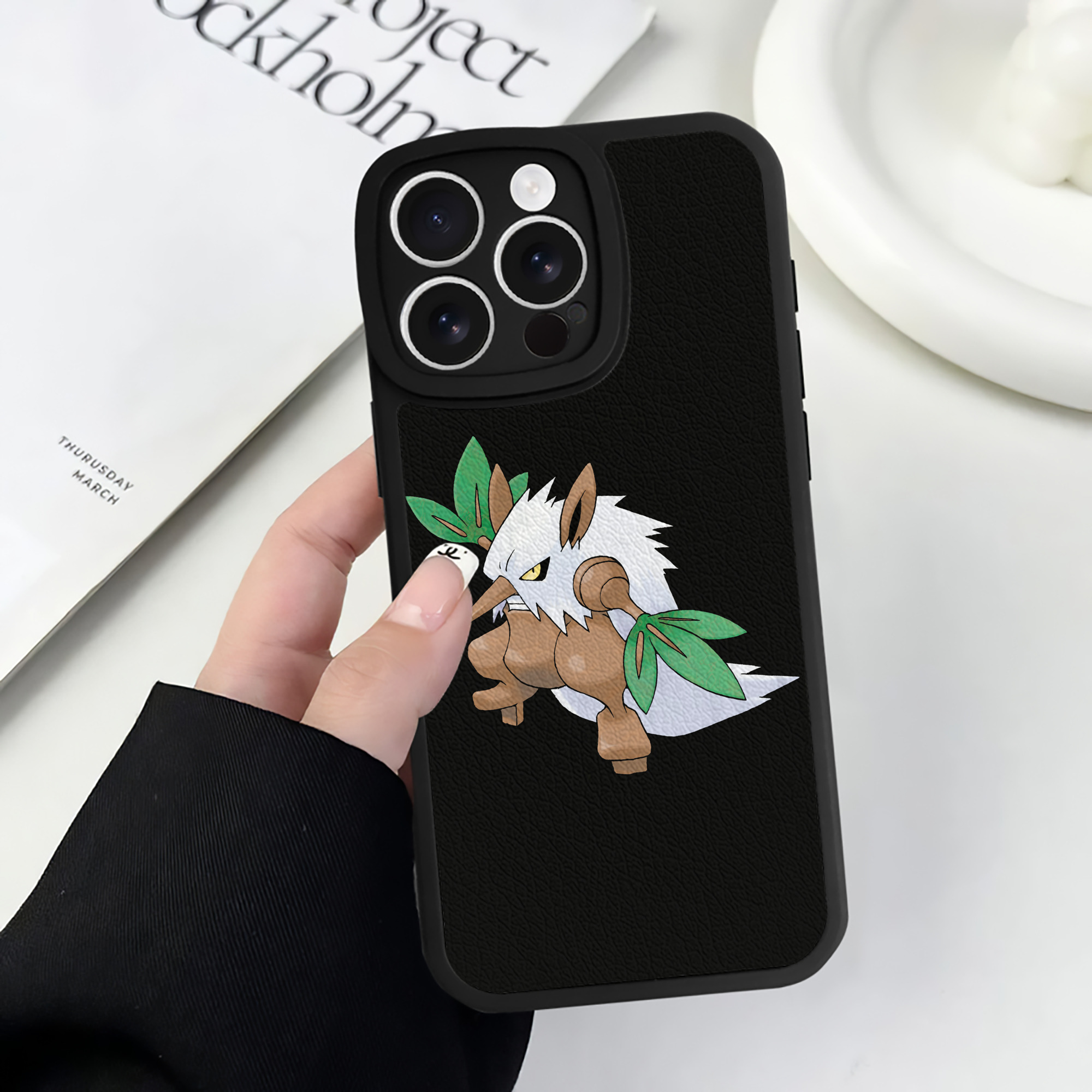 （画像用） ポケットモンスター Pokémon 【iPhone 16シリーズ対応】シリコンスマホケース（レザー調） 材質：シリコン
